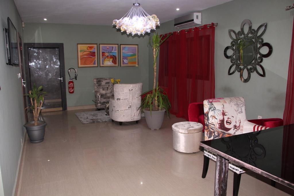 Eleven'S Hotel & Spa Abidjan Exteriör bild